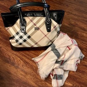 Burberry Design Nova check tote